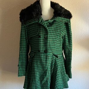 Zeagoo Green and Black Pea Coat